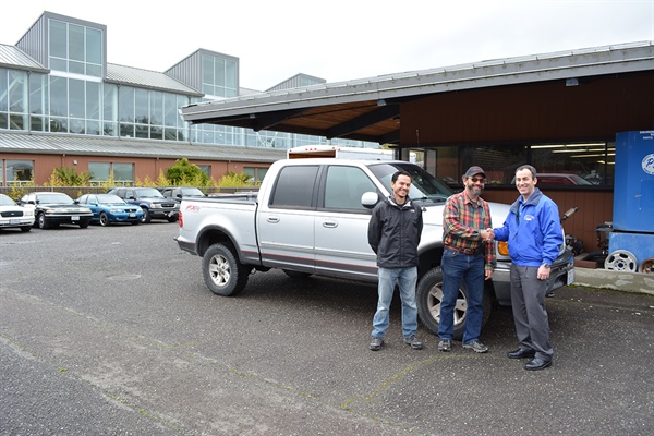 College of the Redwoods Automotive Program receives donation from Harper Motors