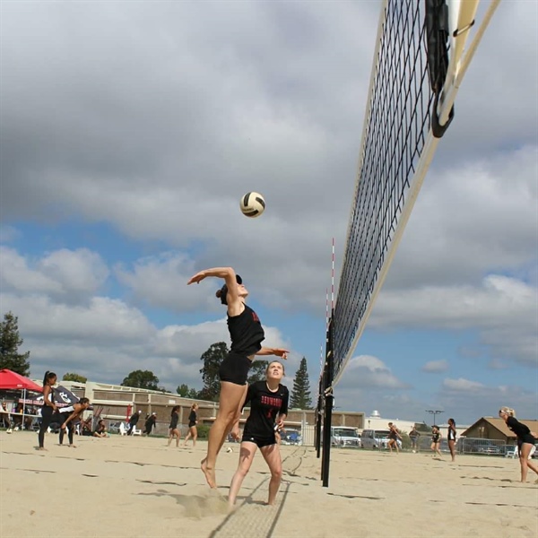 College of the Redwoods holds summer volleyball camps